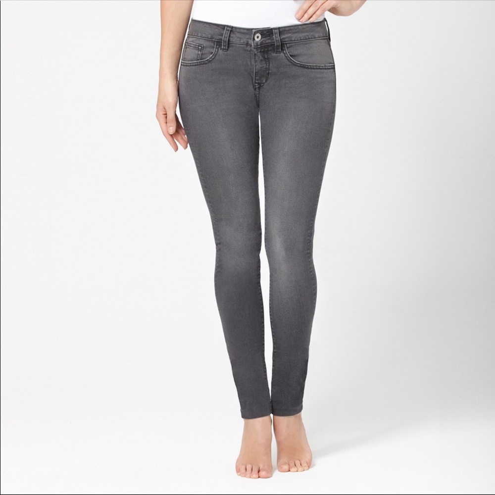 NWT MAX Jeans 10 Women's Gray Skinny NWT